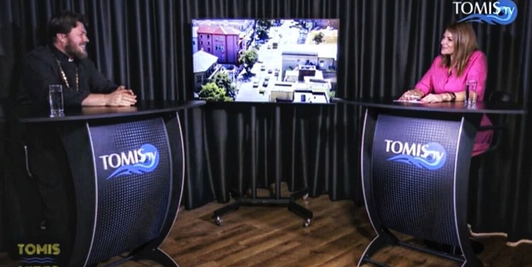 Tomis Vibes debutează la Tomis TV: “Masturbare la 4 ani? Asta vreți să faceți cu copiii&nbsp;noștri?”