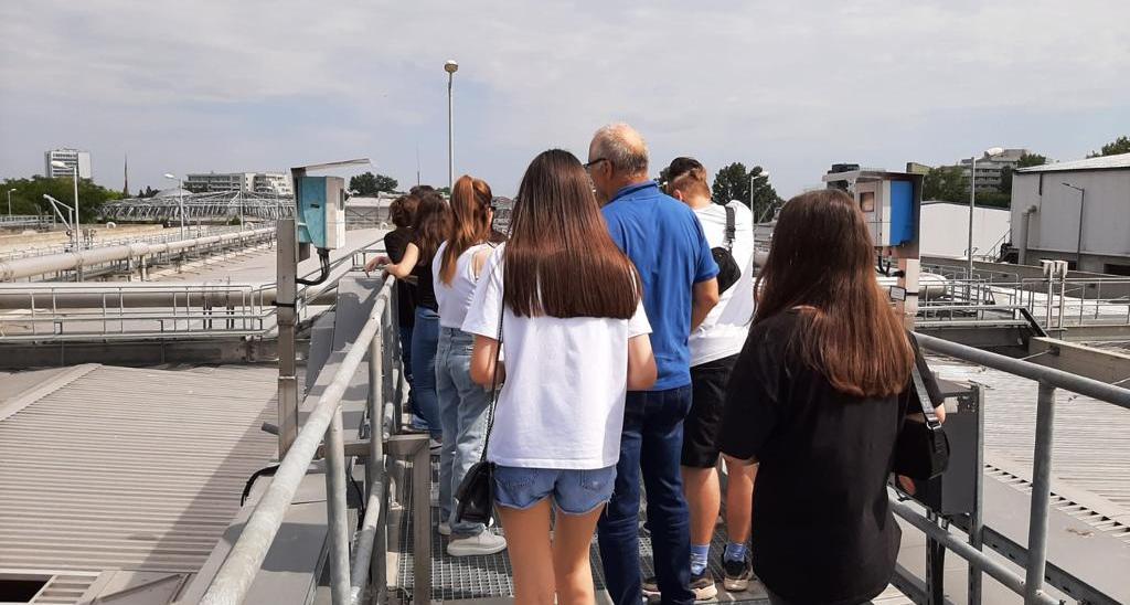 Elevi ai Liceului Economic „Virgil Madgearu”, la „bordul” bioreactoarelor Stației de epurare Constanța&nbsp;Nord