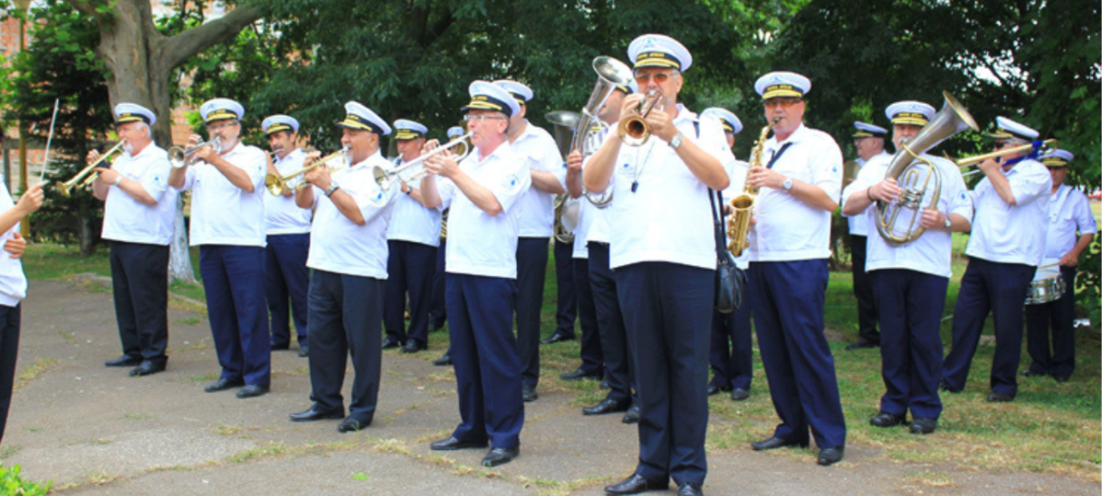 Vă place Fanfara Muzica Apelor? Haideți la&nbsp;concerte!