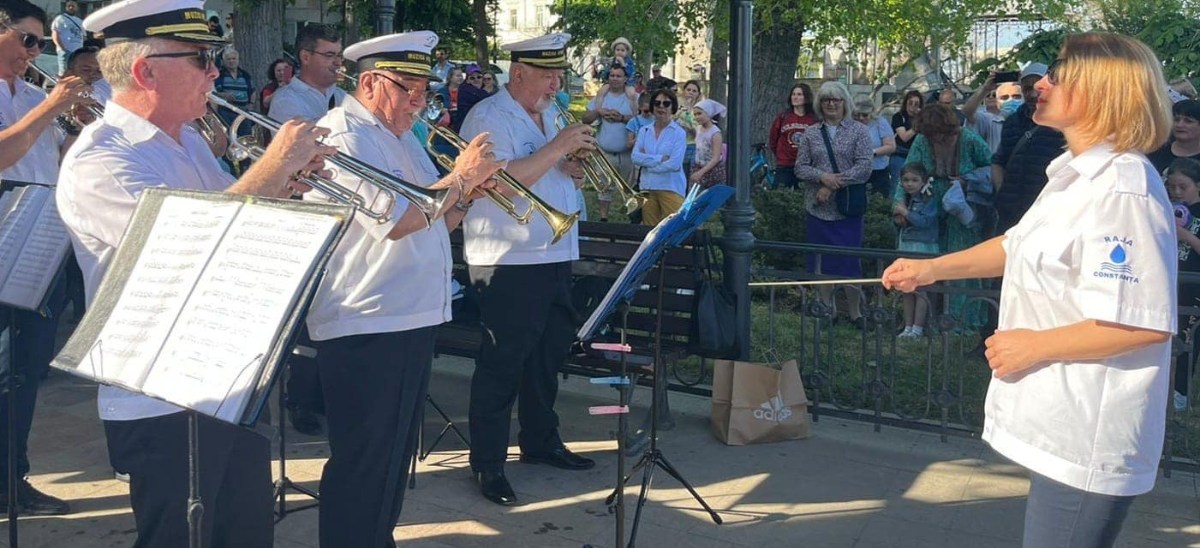 Fanfara „Muzica Apelor” – ritmuri de vacanță pentru constănțeni și&nbsp;turiști