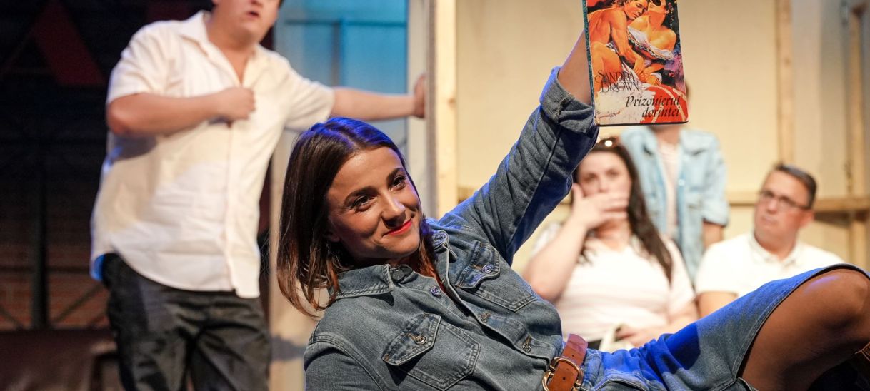 „Părinți” – comedia tandră a unei copilării în România anilor&nbsp;’80–’90