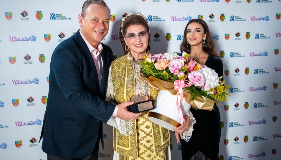 Final spectaculos la Festivalul Național al Cântecului și Dansului Popular Românesc „Mamaia” 2025! Irina Loghin a primit Trofeul „Mamaia&nbsp;Nostalgia”